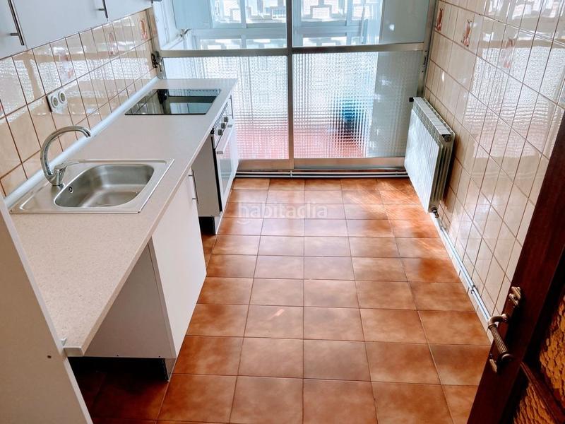 Foto 3eab354a-d65c-44b7-bb6a-05af3f254fda. Rent flat with heating in Palomeras Bajas Madrid