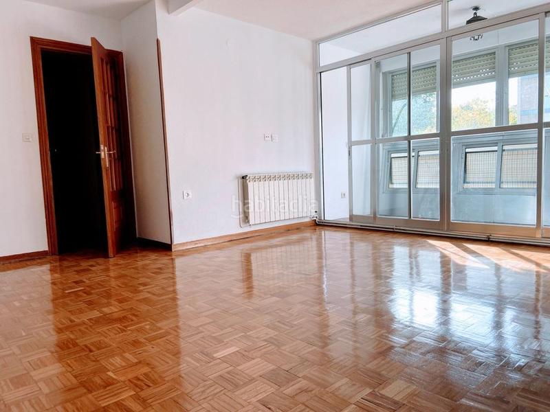 Foto 05dc0c22-7bad-4600-85dc-58b9ff2c1ed1. Alquiler piso en Palomeras Bajas Madrid