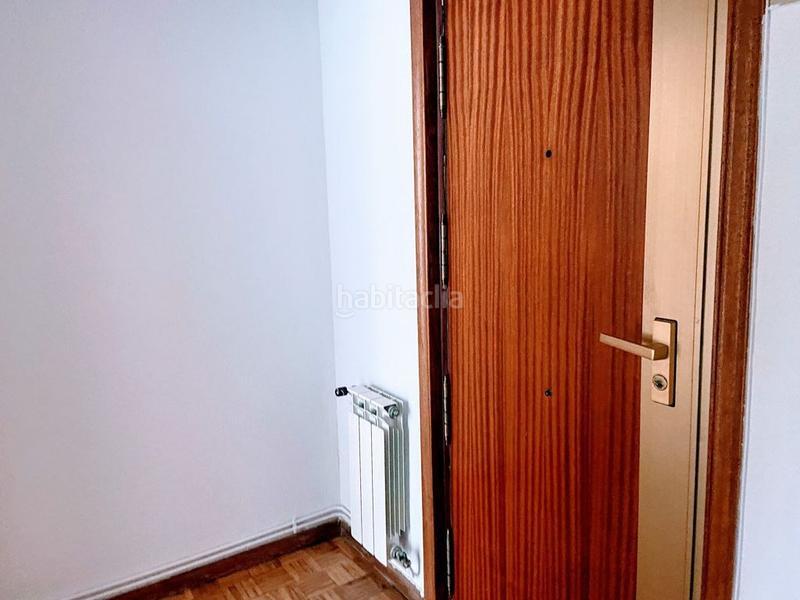 Foto 63d48cf0-84e1-42a4-9707-b3208a575d79. Alquiler piso en Palomeras Bajas Madrid