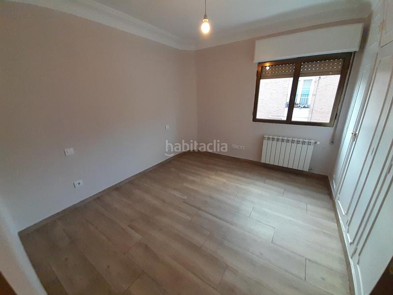 Foto 885448b7-ab9f-43b4-afb9-eba962e54395. Rent flat with heating in Pradolongo Madrid