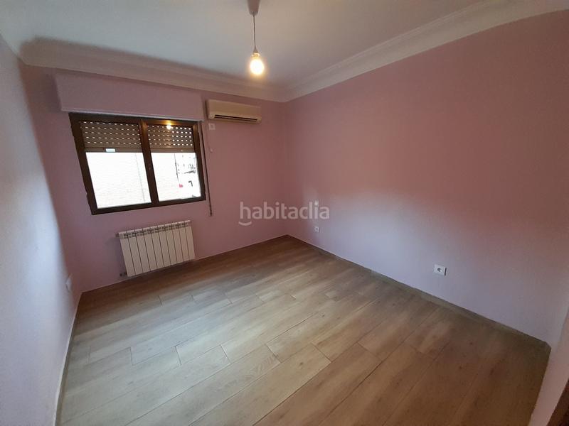Foto dfc61b33-ec08-4a46-b1cd-3980d048511c. Alquiler piso en Pradolongo Madrid