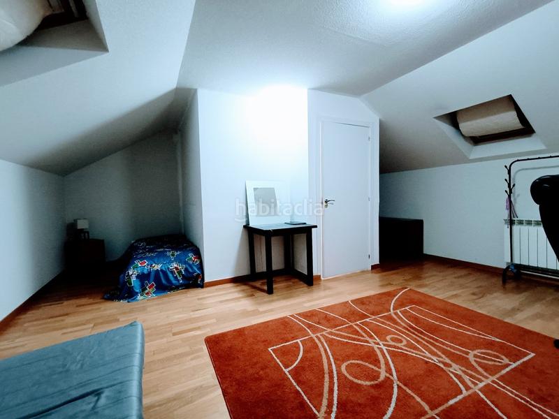 Foto 5450b9a4-3dff-4122-93d7-6c97ba6d54fa. Location maison jumelée avec chauffage parking dans Villalbilla