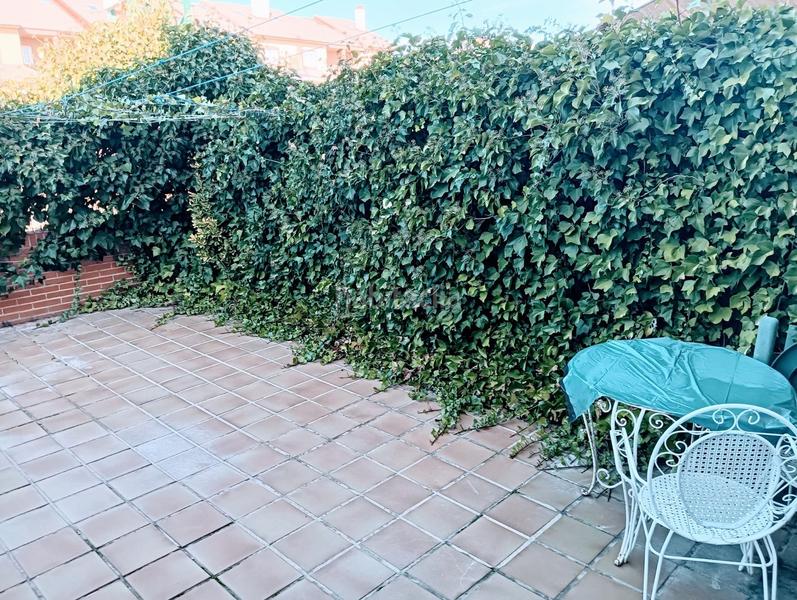 Foto 56e7d84a-144e-4306-9ae5-411ee4a8d245. Rent semi detached house with heating parking in Villalbilla pueblo Villalbilla