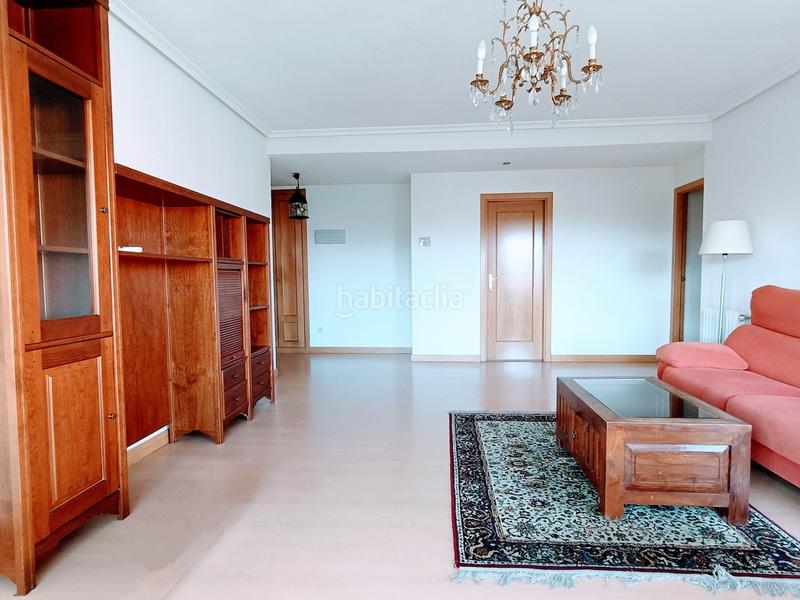 Foto 66ed439b-2cea-4059-bae5-d0bb02285d72. Location appartement avec chauffage parking dans Sector B Boadilla del Monte