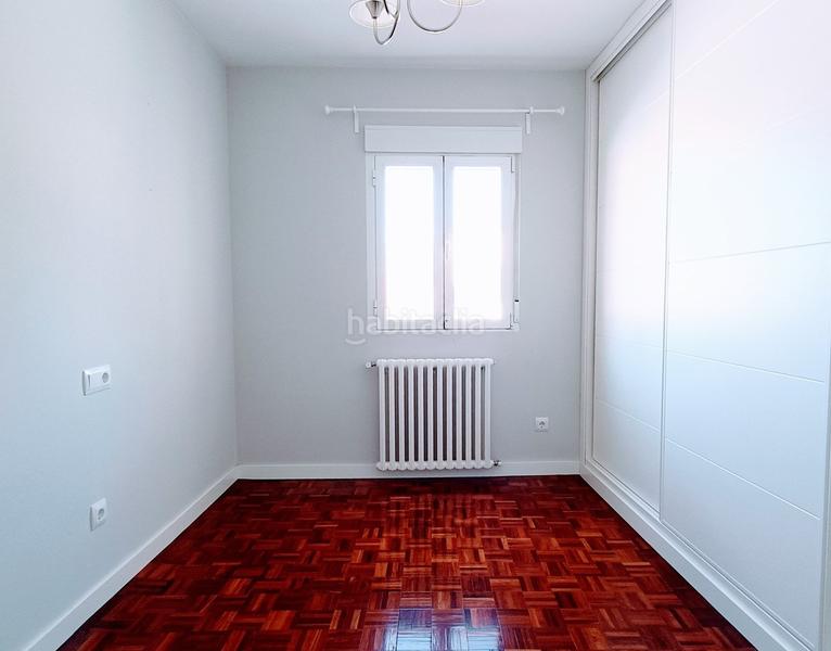 Foto eaa73bfe-e6c7-4b5f-b915-2c6992420435. Miete etagenwohnung mit heizung in Berruguete Madrid