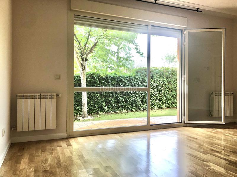 Foto 47e9127d-60e8-4acc-b3a9-b2a4f73fc27c. Rent flat with heating parking in Valdemarín Madrid