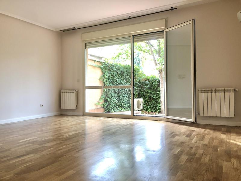 Foto a62beef5-d091-4310-b17b-7a7c01f11dc5. Rent flat with heating parking in Valdemarín Madrid