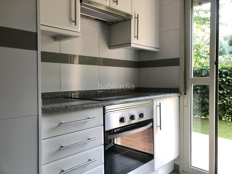 Foto c0bcac41-d2a0-4a7e-ad1b-15e4f544a901. Rent flat with heating parking in Valdemarín Madrid