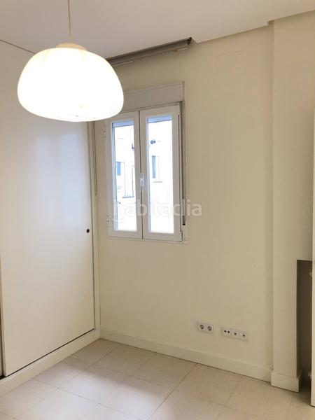 Foto 0a75915f-777b-416d-8cff-f1f8f9bce2b6. Alquiler piso en Ibiza Madrid