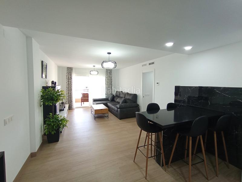 Foto f8be555b-ce94-464b-9ad4-3e7ffd936db5. Alquiler piso en Los Almendros - El Limonero - El Tomillar Málaga