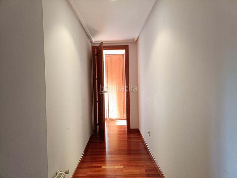 Foto 3e00c832-35ff-4513-ae94-d451e1f2057a. Alquiler ático en Sanchinarro Madrid