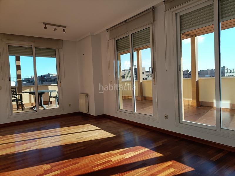 Foto 4958b521-c04b-4b5c-a34e-dd36da2b1c7e. Alquiler ático en Sanchinarro Madrid