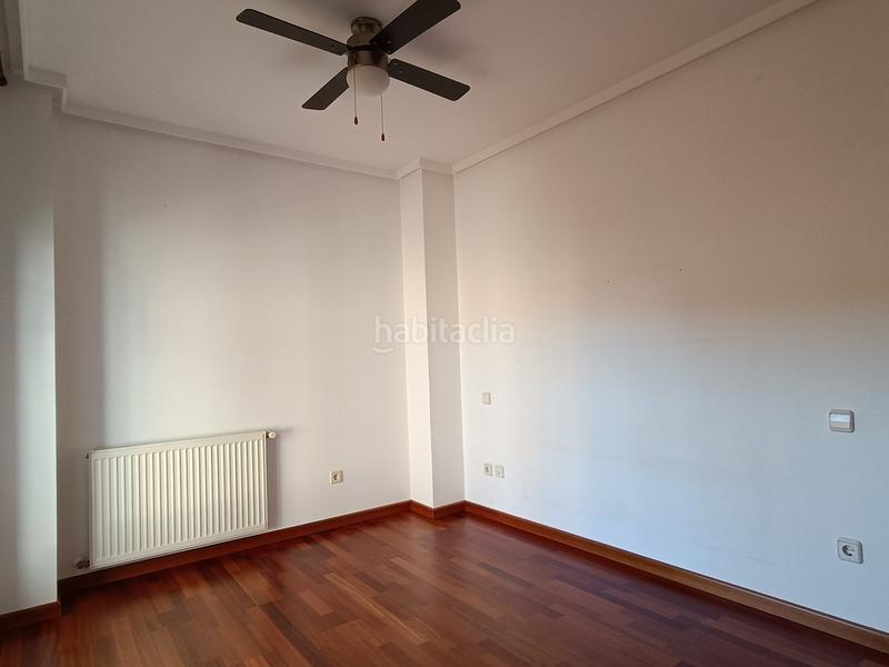 Foto d27ab358-917f-4ffa-ac54-cafb7e5ddf14. Alquiler ático en Sanchinarro Madrid