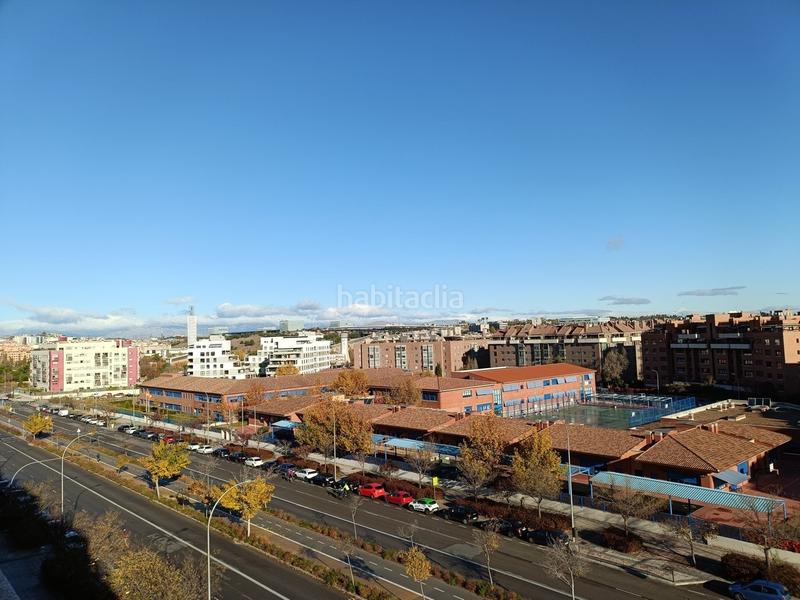 Foto d723c610-3087-43cc-bf7d-65842638f410. Alquiler ático en Sanchinarro Madrid