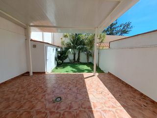 Lloguer Casa aparellada  Mariano de cavia