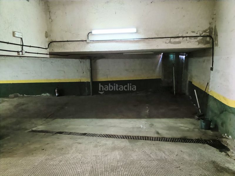 Foto 4fa5344e-942f-4813-99bc-3b3a8b0eda19. Aparcament cotxe a Valdeacederas Madrid