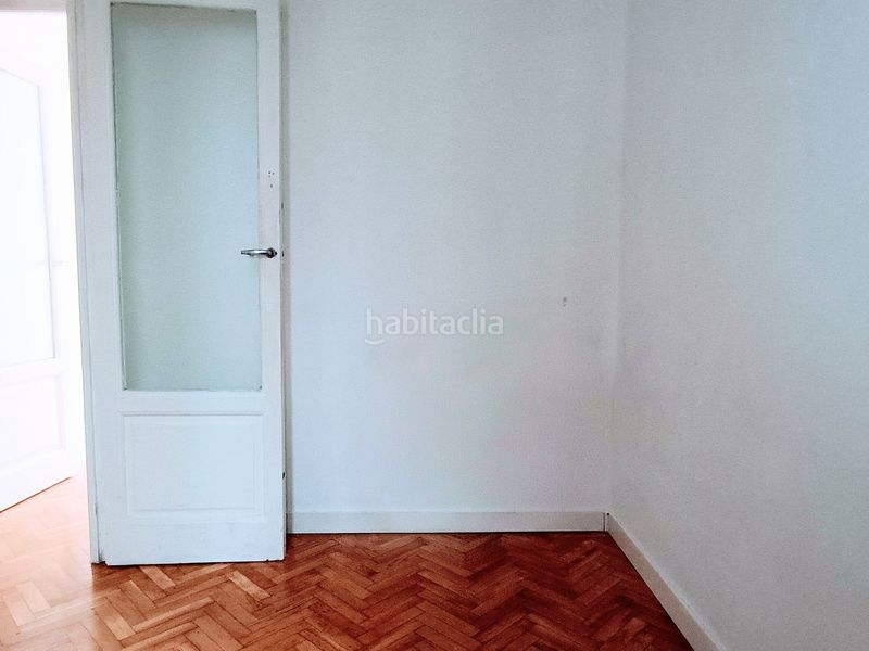 Foto 817026b2-3b47-4f1c-8c49-65a2ba424f19. Piso en Delicias Madrid