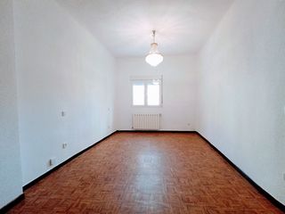 Flat in VICENTE CAMARON