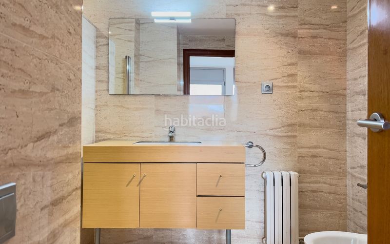 Foto 483283e6-4989-4784-8fe2-b90bf085cc47. Piso en Centre Sabadell