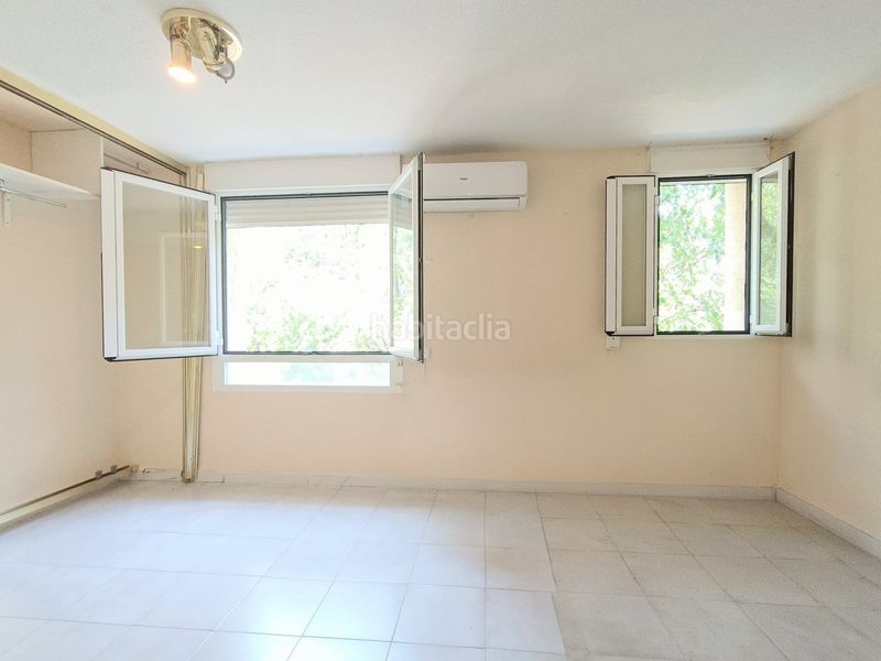 Foto fdce5ca6-7ea4-45dd-bbd9-7255f83f8d56. Pis a Amposta Madrid