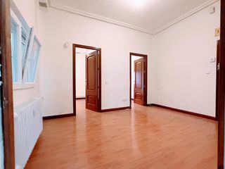 Miete Etagenwohnung  Santa rosa
