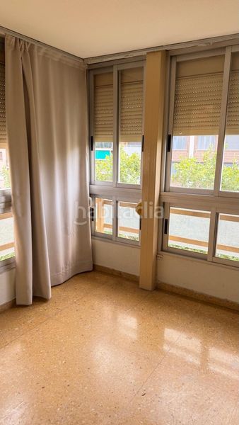 Foto b5bc209e-d00a-4861-ba97-690f00259901. Miete etagenwohnung mit parking in Xàtiva