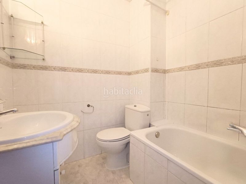 Foto e7c081ad-22f5-44f6-bfcf-0ad4115814b2. Pis a Vista Alegre Madrid