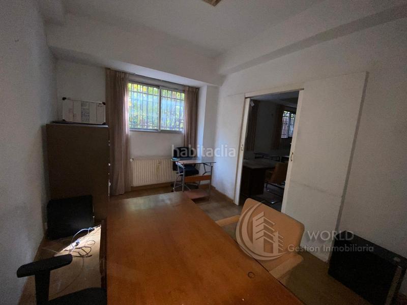 Foto 406d5492-d124-42b8-b9e7-bca2a53a1766. Miete büro mit heizung in San Juan Bautista Madrid