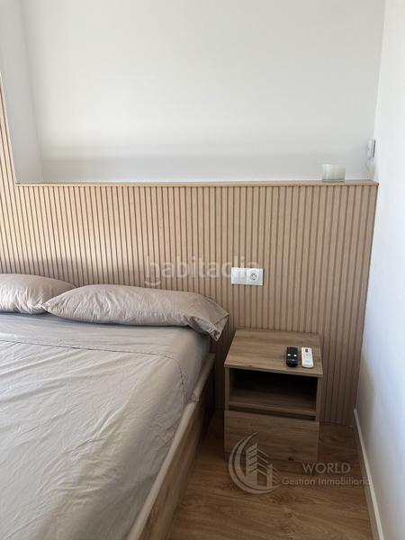 Foto a14acb39-52ce-4bd5-b848-e92dca86fc80. Alquiler piso  exterior con amplia terraza situado en una sexta planta en Madrid