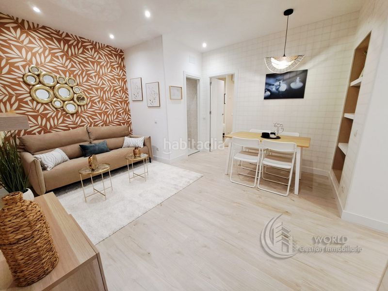 Foto 12421352-dfc7-48f1-b5a4-56d35ca6b921. Piso en calle de los relatores 10 en Embajadores-Lavapiés Madrid