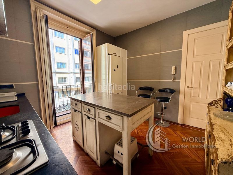Foto c97cb854-ff60-4041-b8d4-344434201d44. Piso en calle de jacometrezo 7 en Palacio Madrid