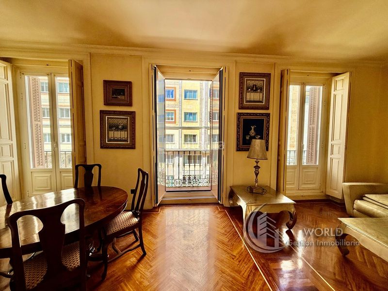 Foto cbaf9553-e950-40cd-ac57-96c3bce9038b. Piso en calle de jacometrezo 7 en Palacio Madrid