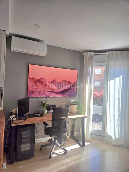Foto f672f889-86d3-4220-8b56-5f364fd2f271. Piso en Guindalera Madrid