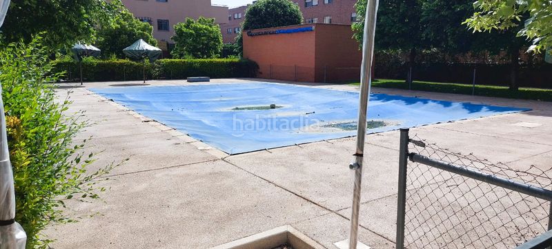 Foto 7440b627-7062-4d9f-b758-136566d5d74c. Duplex avec chauffage parking piscine dans Perales del Río Getafe