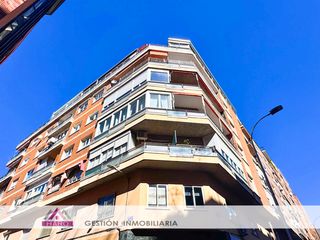 Miete Autoparkplatz in Calle del aviador zorita 35. Garaje en alquiler en calle del aviador zorita 35