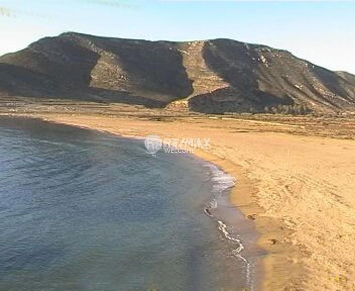 Foto cdf113ad-3825-4bbb-a942-5db4c5408186. Piso en retamar en El Toyo Almería