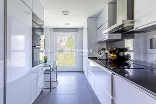 Location Appartement  Caídos de la división azul. Piso exterior de lujo en chamartín 4 dormitorios, 2 terrazas, pi