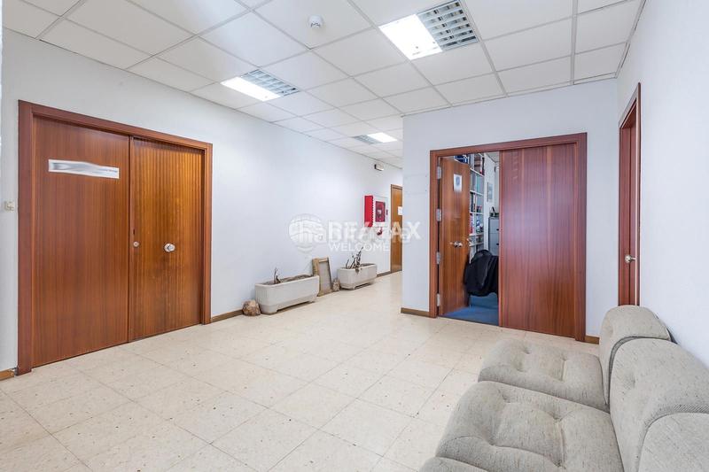 Foto f5f40513-5b2f-4a27-8e03-0e18de3d1f60. Affitto ufficio con riscaldamento in Tres Olivos-Valverde Madrid