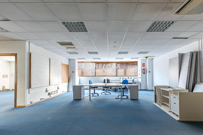 Foto 0bcf3f63-7962-451e-8d57-4d1c6eb51d08. Rent office space with heating in Tres Olivos-Valverde Madrid
