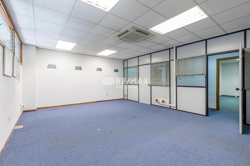 Foto 37b0f89e-434a-46ec-beb1-46af872438f2. Rent office space with heating in Tres Olivos-Valverde Madrid