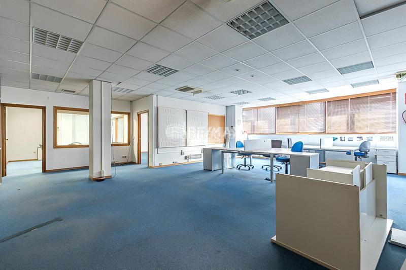 Foto 39577ac9-431e-4f45-8a58-a0b65f04c0de. Rent office space with heating in Tres Olivos-Valverde Madrid