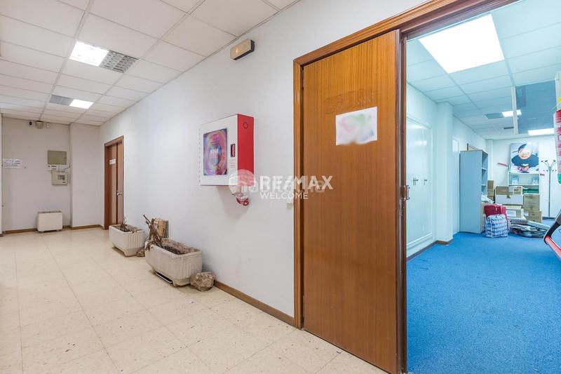 Foto 4e422861-088c-479d-8b62-35d9d90df3a9. Rent office space with heating in Tres Olivos-Valverde Madrid