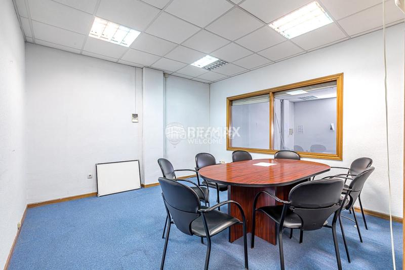 Foto 95117b4d-e663-4aac-acf1-147757671e1c. Rent office space with heating in Tres Olivos-Valverde Madrid