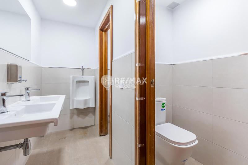 Foto 992c4d90-05d8-4af6-a2b2-e1e669170ee5. Rent office space with heating in Tres Olivos-Valverde Madrid