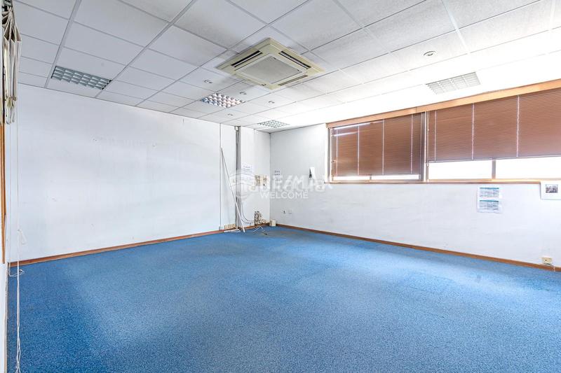 Foto d3fda74f-a3d2-4d59-99f1-f2865c28c764. Rent office space with heating in Tres Olivos-Valverde Madrid