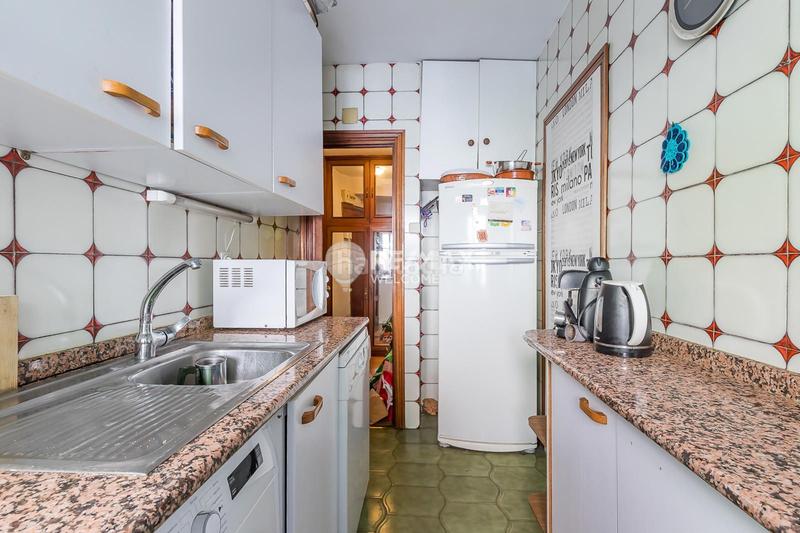 Foto 22c8d31e-d25b-4ff4-8228-fc72c24a5235. Appartamento con riscaldamento parcheggio in Hispanoamérica-Bernabéu Madrid