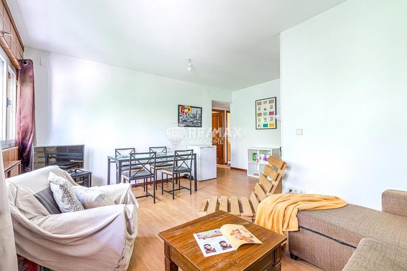 Foto f26ed954-56c3-4c44-a1c4-0cea10e10abb. Appartamento con riscaldamento parcheggio in Hispanoamérica-Bernabéu Madrid