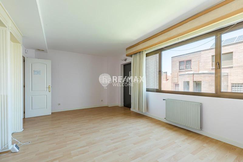 Foto 90051355-d146-4c8e-bb71-a9ba9d9e14fa. Casa pareada chalet exclusivo con jardín, piscina y ascensor privado en arturo soria en Madrid