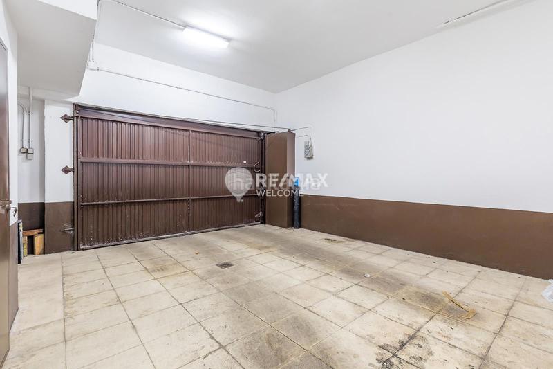 Foto ae520e57-e9b4-47d5-8f29-687ed5b101f2. Casa pareada chalet exclusivo con jardín, piscina y ascensor privado en arturo soria en Madrid