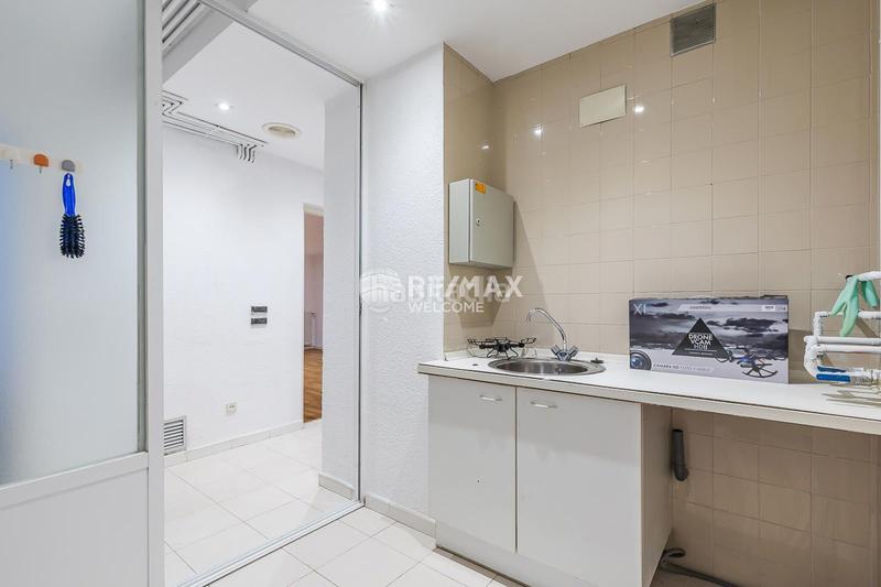 Foto dd9ffe4f-6ec2-4e43-b1e3-dfcf6fe5c97c. Casa pareada chalet exclusivo con jardín, piscina y ascensor privado en arturo soria en Madrid